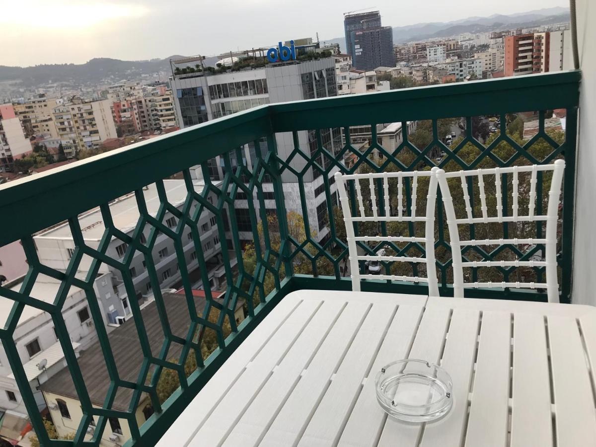 Sun Tower-Center Of Tirana Apartment Luaran gambar