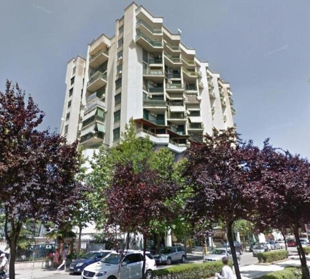 Sun Tower-Center Of Tirana Apartment Luaran gambar