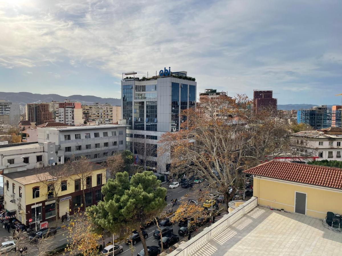 Sun Tower-Center Of Tirana Apartment Luaran gambar